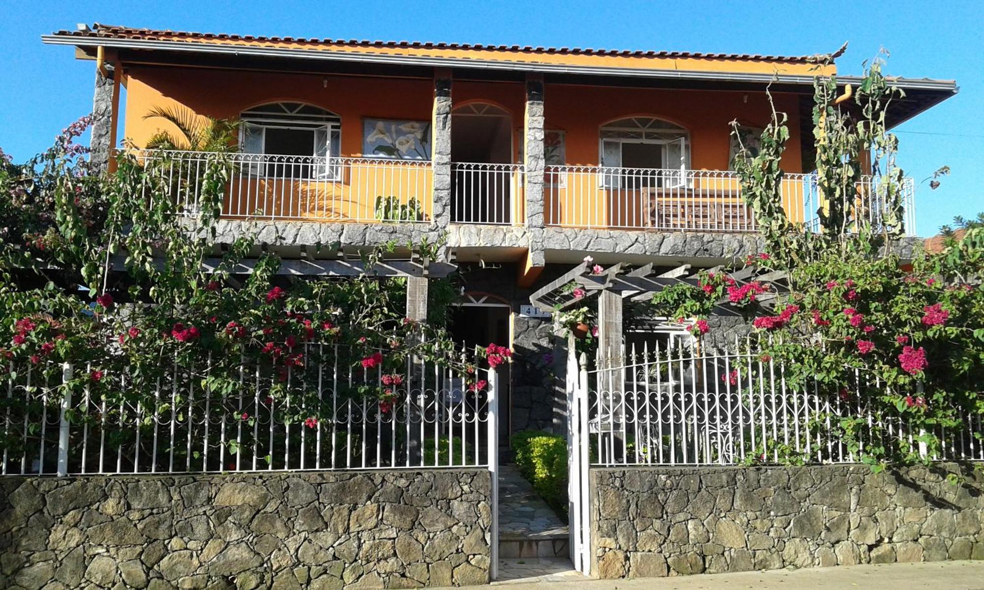 Pouso Mariazinha Hotel Tiradentes Buitenkant foto