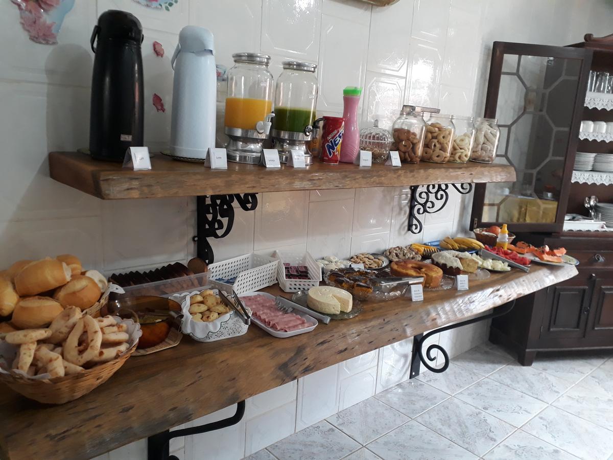 Pouso Mariazinha Hotel Tiradentes Buitenkant foto